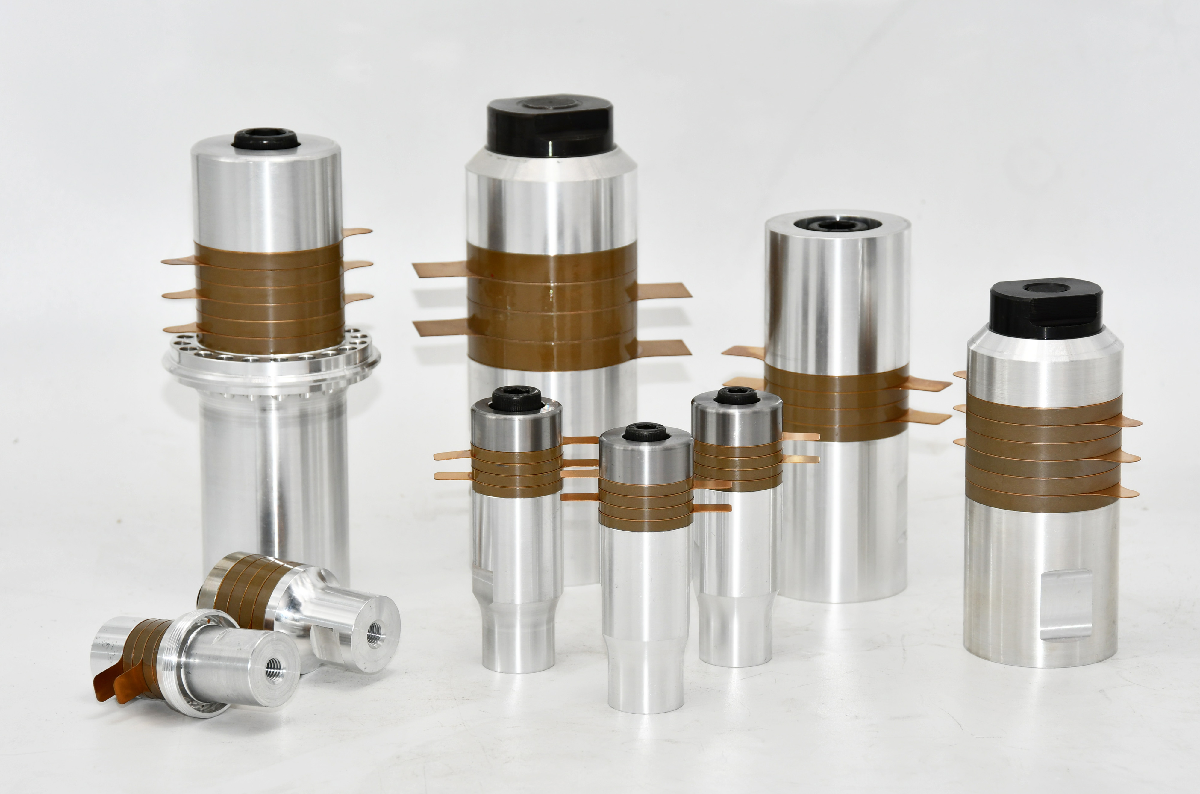 Ultrasonic Transducer | High Performance Piezoelectric Ultrasonic Converter for Industrial Applications